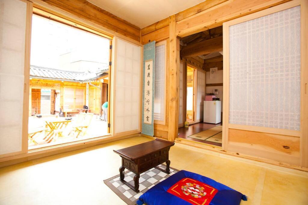 Namhyundang - Hanok Korean Traditional House Сеул Экстерьер фото