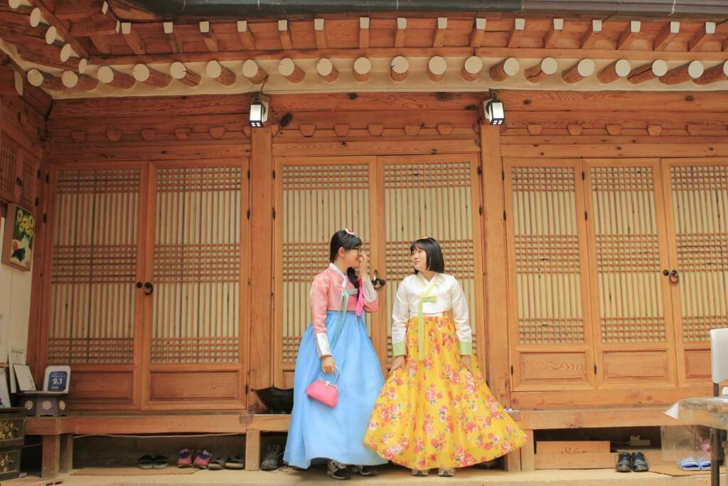 Namhyundang - Hanok Korean Traditional House Сеул Экстерьер фото