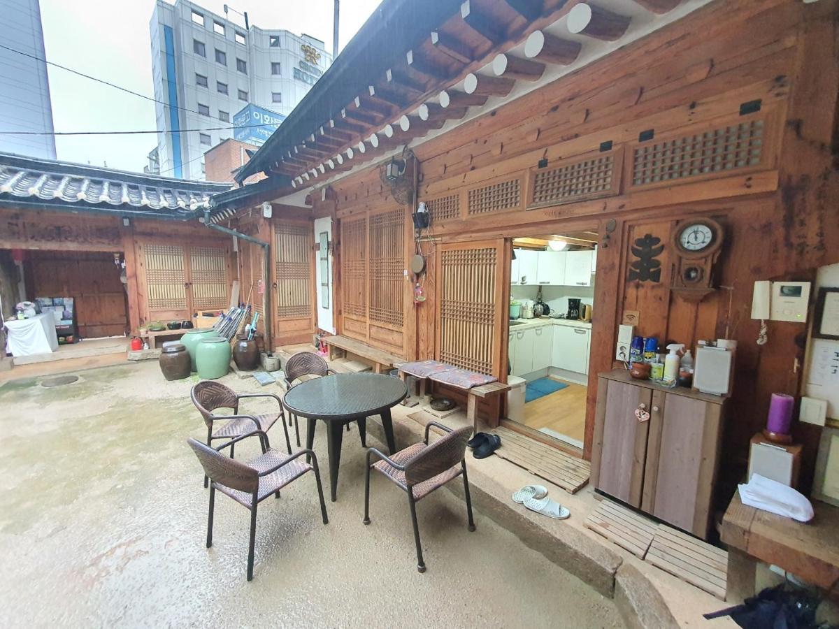 Namhyundang - Hanok Korean Traditional House Сеул Экстерьер фото