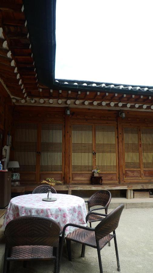 Namhyundang - Hanok Korean Traditional House Сеул Экстерьер фото